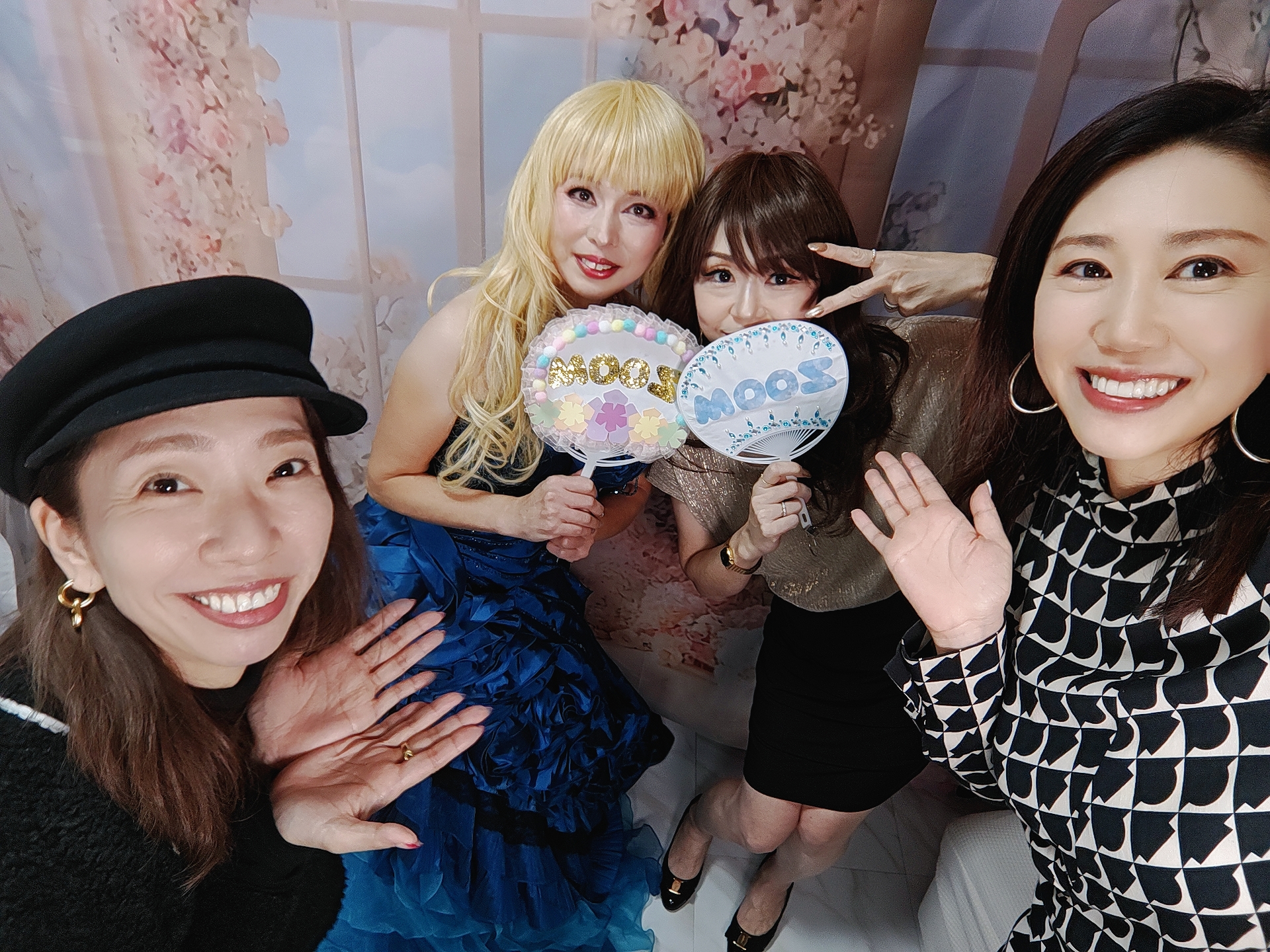 整形メイクサロンとしても