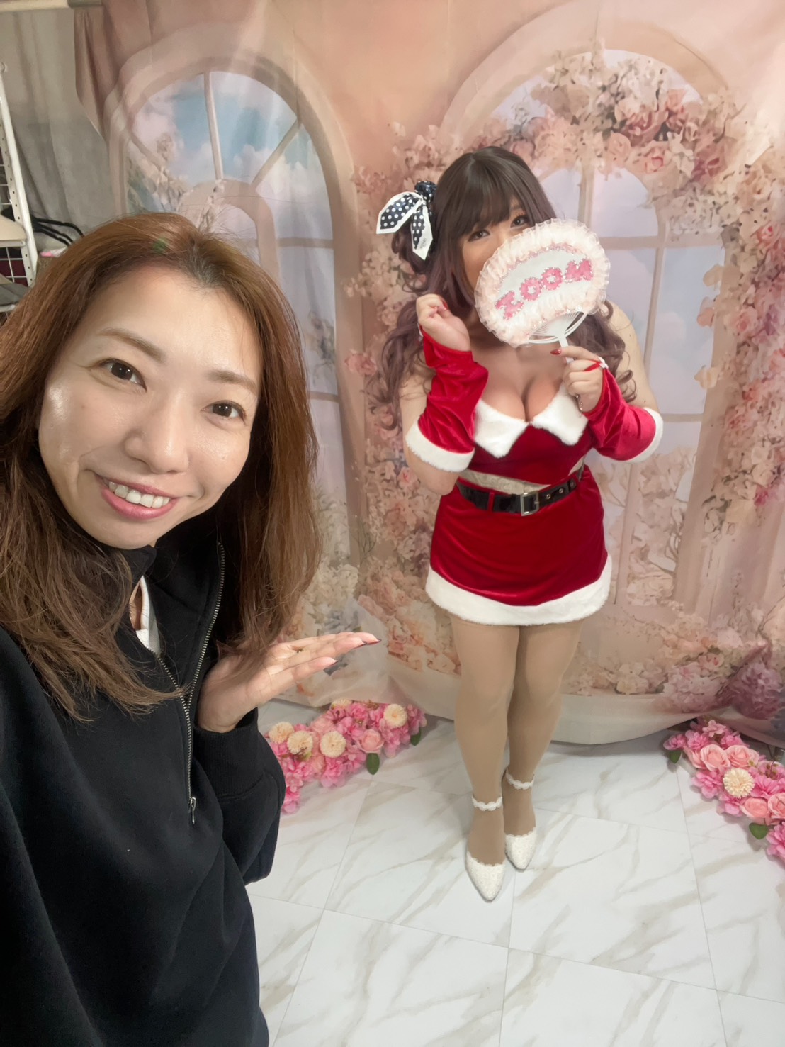 アニメ胸体験の海外の女装さん♡